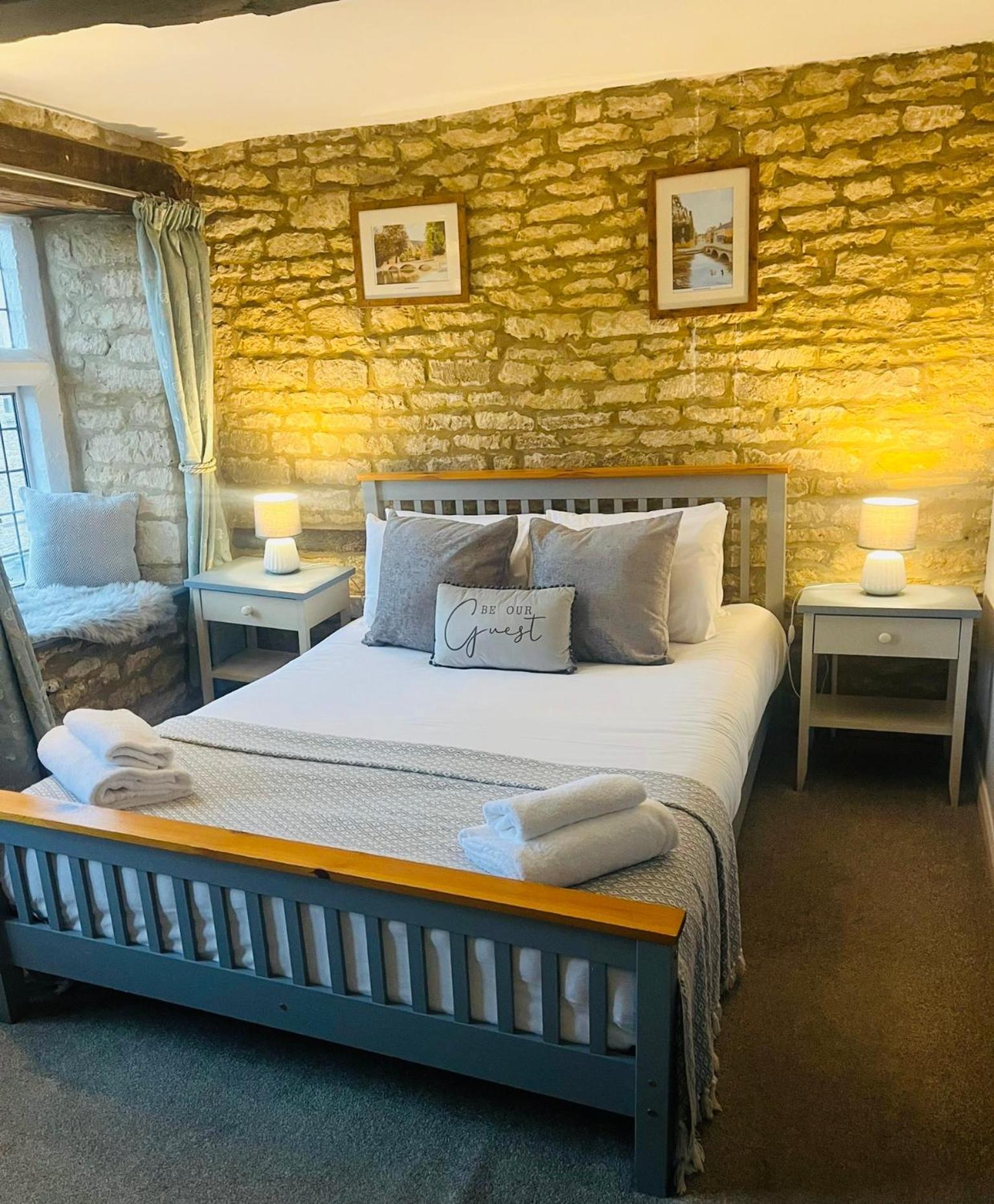The Kings Arms Hotel Stow-on-the-Wold Dış mekan fotoğraf